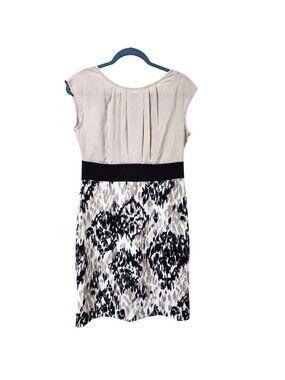 Dressbarn Beige & Black Sleeveless Dress Pleated Neckline & Back Zipper Size 10